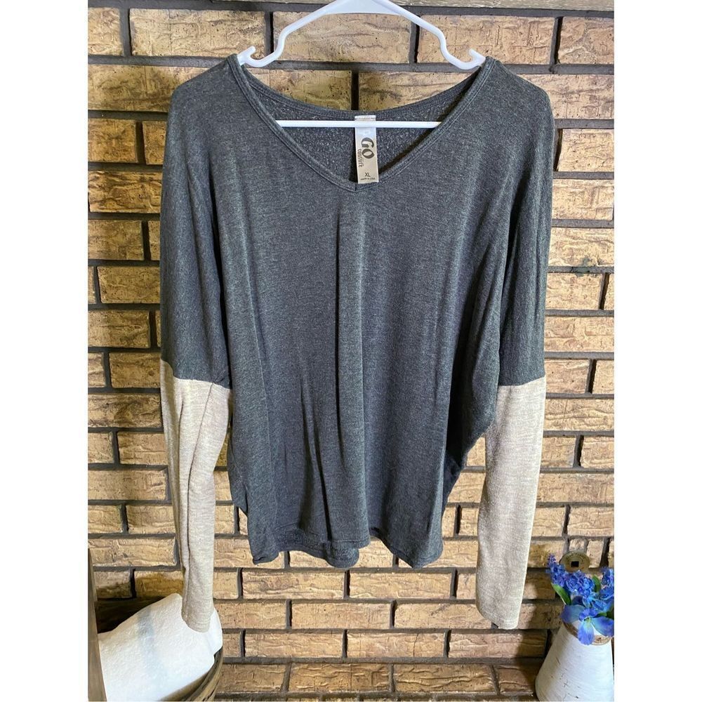 Go Couture Women’s Long Sleeve Top